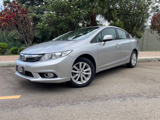 HONDA CIVIC 2.0 LXR 16V FLEX 4P AUTOMÁTICO